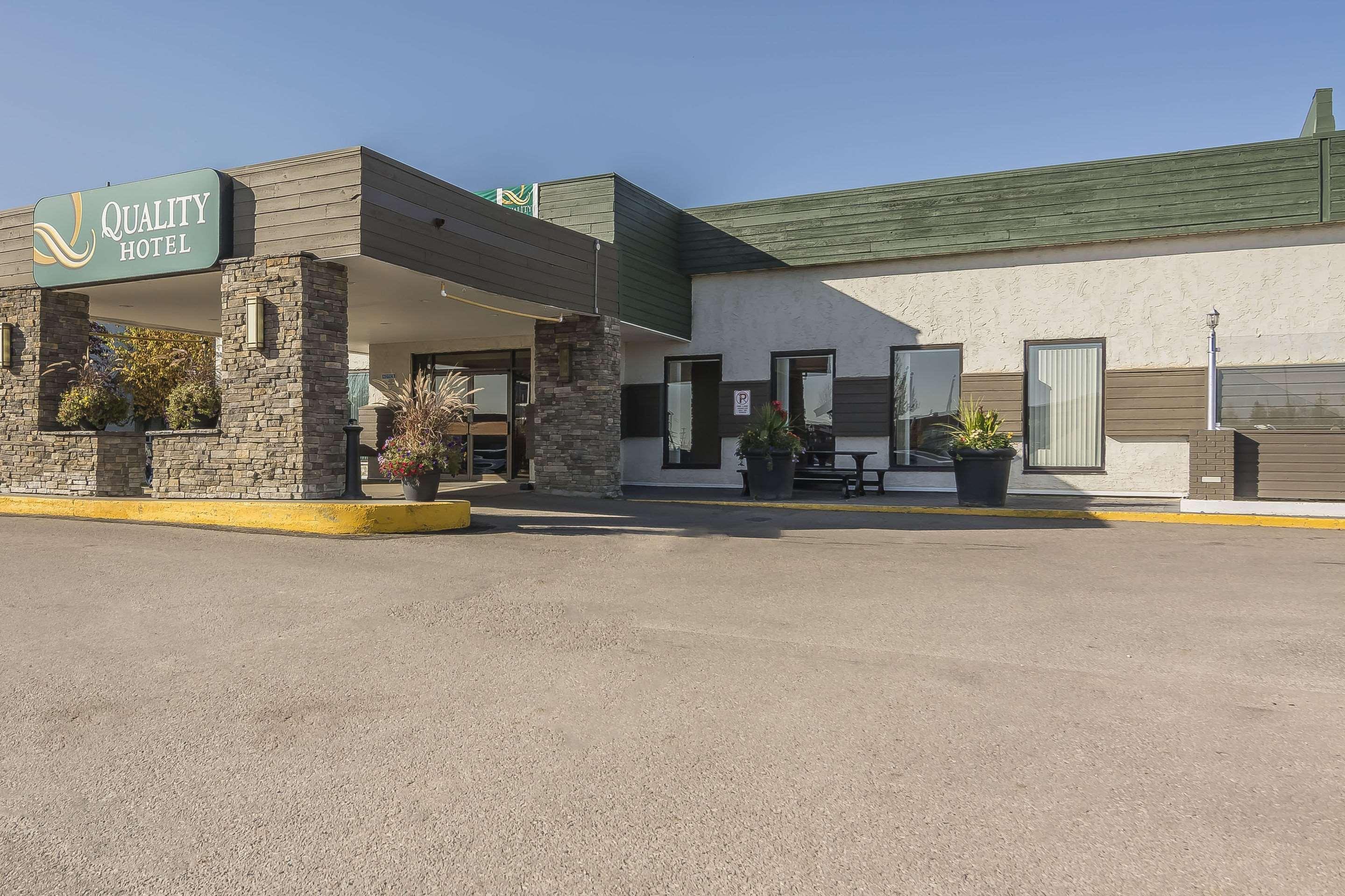 Quality Hotel & Conference Centre Fort Mcmurray Exterior photo